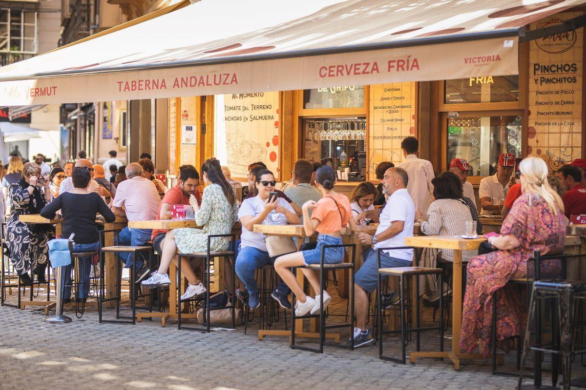 LOLITA Taberna andaluza